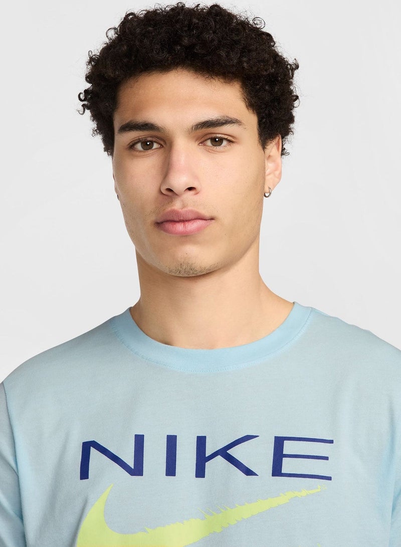 نايكي تيشيرت بشعار نايكي سبورتسوير سووش - Image 3